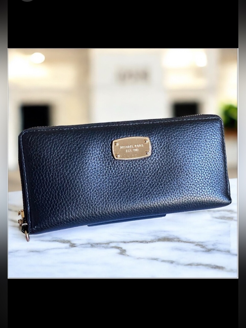 Michael Kors Jet Set Continental Large Black Wallet Pebbled Leather gold hardwar